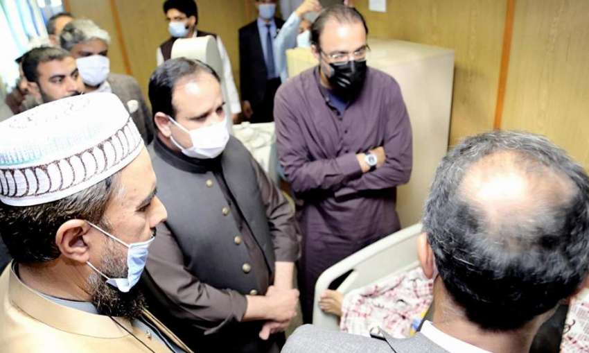 لاہور، وزیراعلی پنجاب عثمان بزدار سروسز ہسپتال میں زیر ..