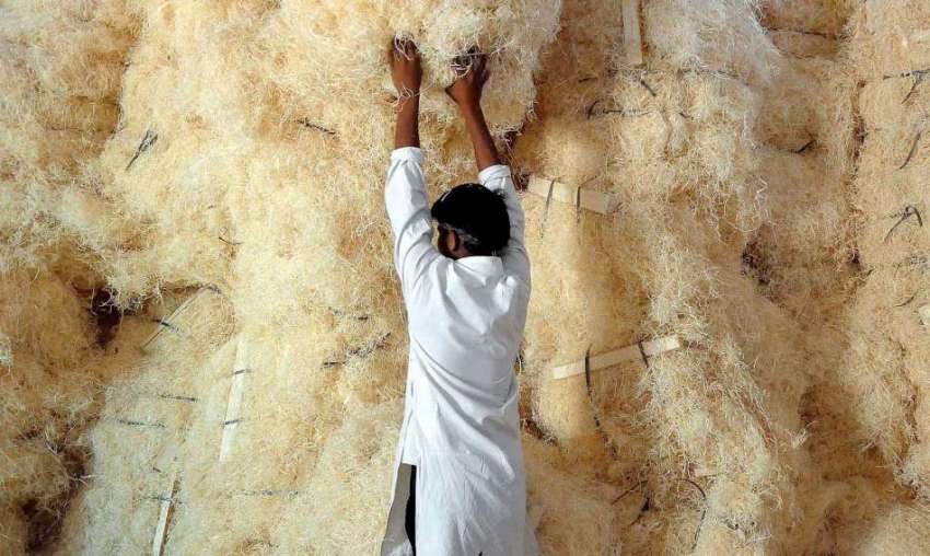 راولپنڈی: گرمی بڑھنے پر روم کولر کی مانگ میں اضافے کے سبب ..