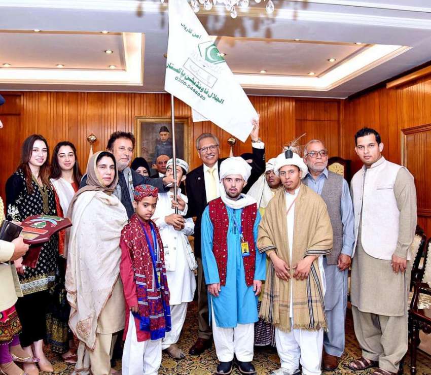 اسلام آباد: ایوان صدر میں صدر ڈاکٹر عارف علوی کو ڈاؤن سنڈروم ..