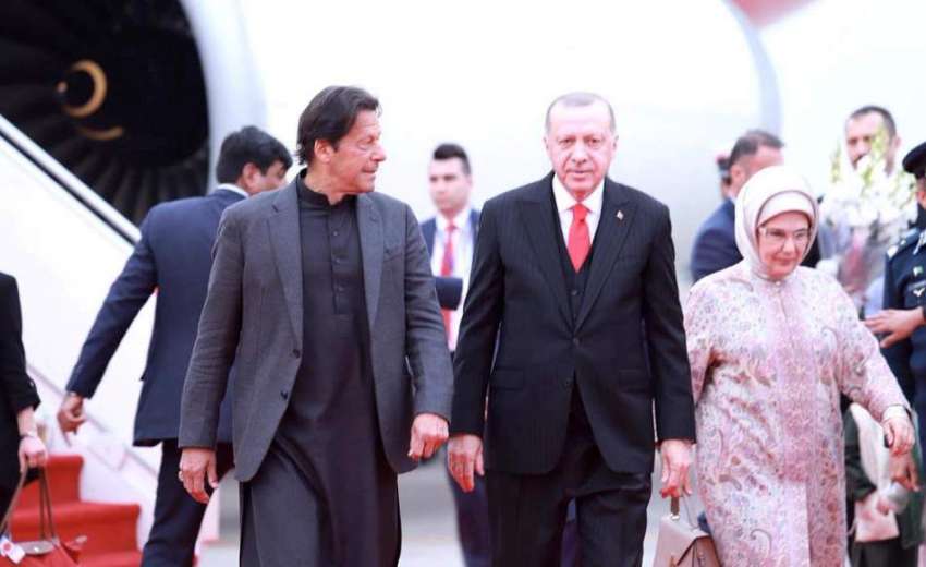 اسلام آباد: وزیر اعظم عمران خان ترکی کے صدر رجب طیب اردگان ..