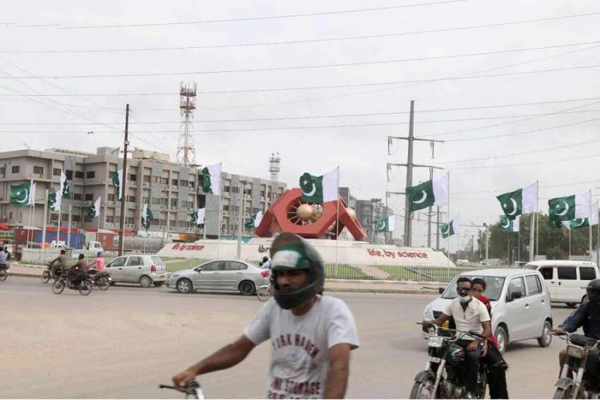 کراچی: کورنگی صنعتی علاقے کو جشن آزادی کے سلسلے میں قومی ..
