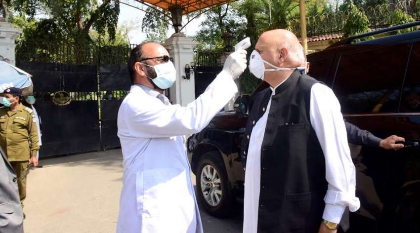 لاہور: کورونا اوائرس سے بچاؤ کیلئے سخت حفاظتی اقدامات کے ..