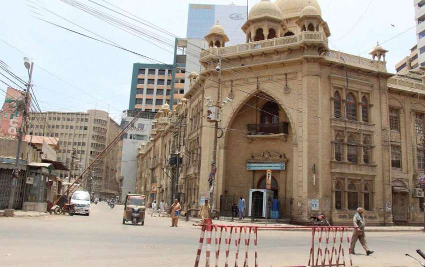کراچی : لاک ڈوان کے دوران ڈینسو ہال مارکیٹ بند ہے۔