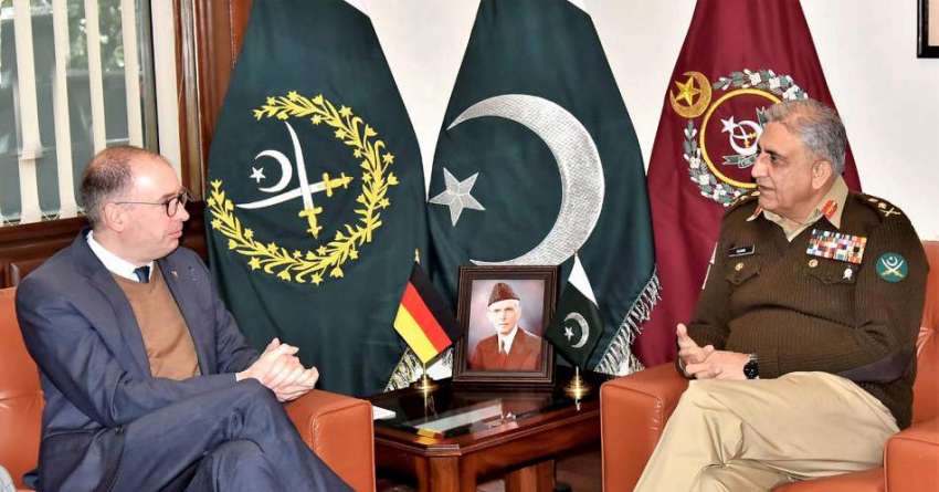 راولپنڈی: وفاقی دفتر خارجہ جرمنی کے وزیر مملکت نیلس عنین ..
