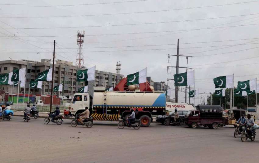 کراچی: کورنگی صنعتی علاقے کو جشن آزادی کے سلسلے میں قومی ..