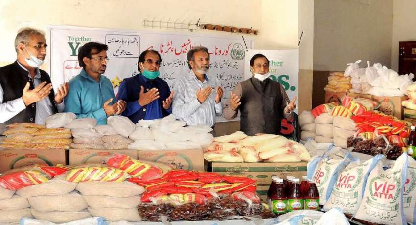 راولپنڈی: پاکستان تحریک انصاف کے رہنما حاجی گلزار اعوان ..