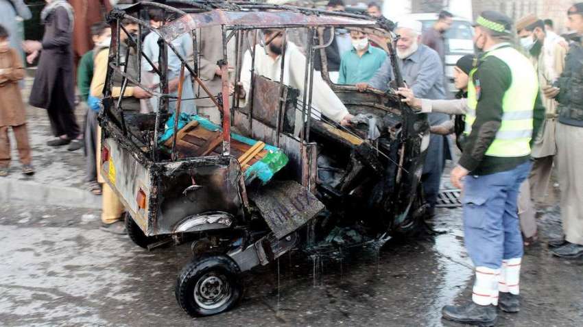 پشاور، جی ٹی روڈ پر گیس لیکج کے باعث دھماکے میں تباہ ہونے ..
