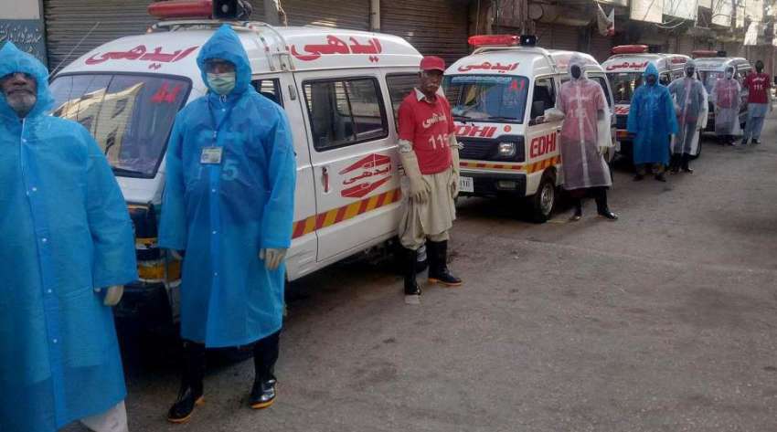 حیدرآباد، ایدھی کے رضا کار کورونا وائرس سے بچائو کا لباس ..