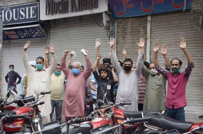 لاہور : ضلعی انتظامیہ کی جانب سے ایس او پیز پرعملدرآمد کو ..