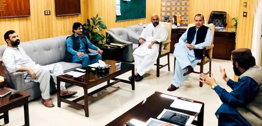 پشاور: خیبر پختونخواہ (کے پی) کے وزیر صحت و وزیر خزانہ تیمور ..