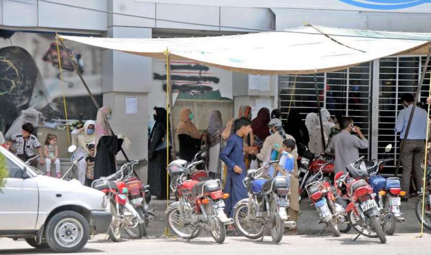 راولپنڈی: نا مناسب انتظام اور کرونا ایس او پی کی خلاف ورزی، ..