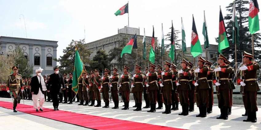 کابل، وزیراعظم عمران خان کو کابل پہنچنے پر افغان فوج کی ..