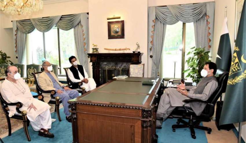 اسلام آباد: وزیراعظم عمران خان سے معاون خصوصی عثمان ڈار ..