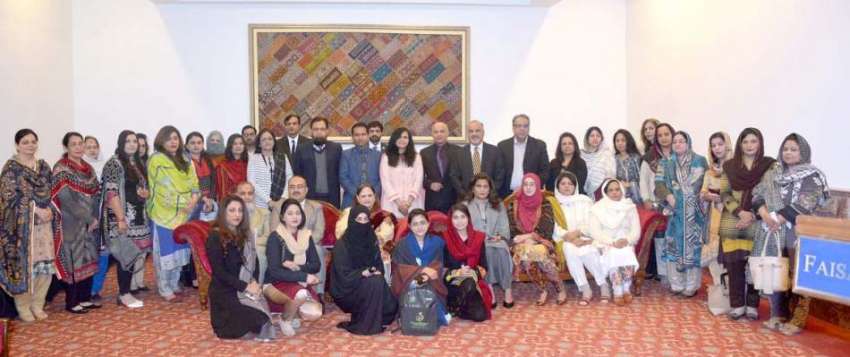 فیصل آباد: خواتین- ایس ایم ایز کے لئے اسٹیٹ بینک پالیسی آگاہی ..
