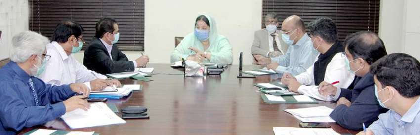 لاہور : صوبائی وزیر صحت ڈاکٹر یاسمین راشد محکمہ سپیشلائزڈ ..