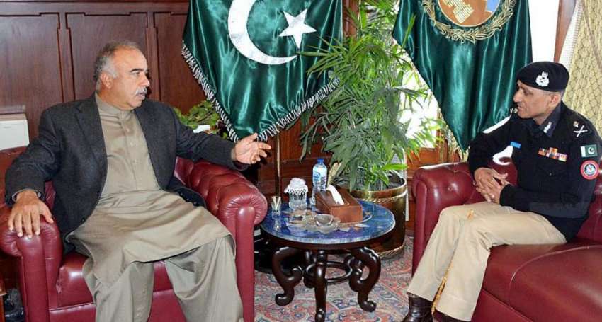 پشاور: گورنر خیبر پختونخوا شاہ فرمان نے نو تعینات انسپکٹر ..