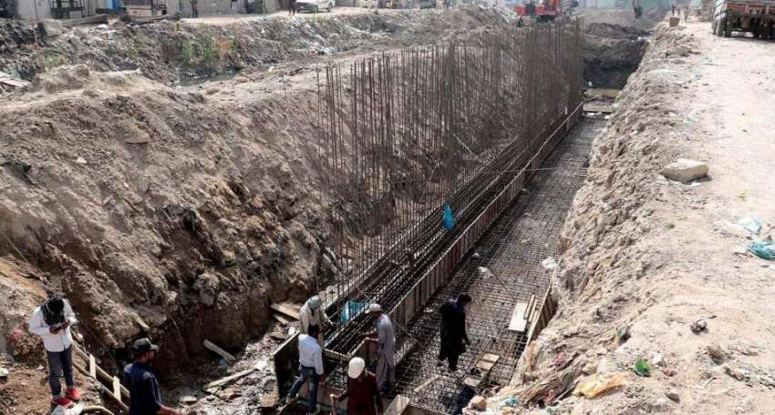 کراچی، گجرنالہ کی تعمیر نو کا کام جاری ہے۔