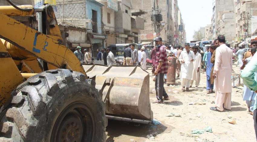 کراچی، لیاری شاہ عبدالطیف بھٹائی روڈ غازی سکول کے قریب تجاوزات ..