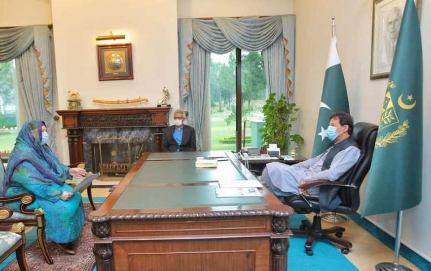اسلام آباد، وزیراعظم عمران خان سے مشیر برائے صحت ڈاکٹر فیصل ..