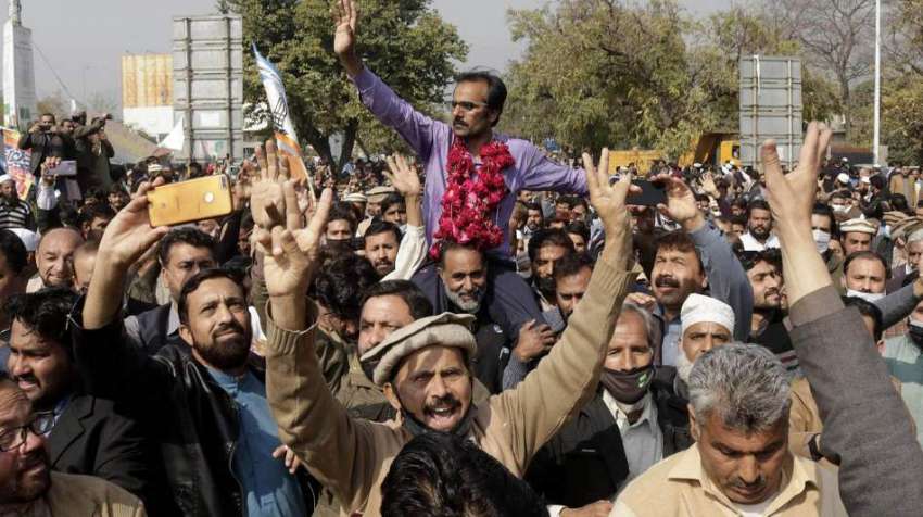 اسلام آباد، سرکاری ملازمین کے مطالبات منظور ہونے کے بعد ..