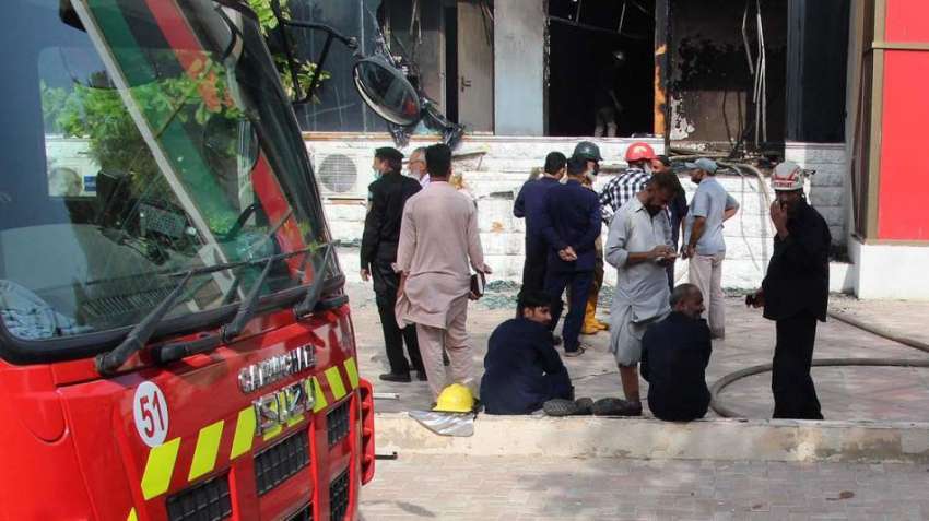 کراچی، بلاول ہاؤس میڈیا سیل میں آگ لگنے کے بعد عملہ جائے ..