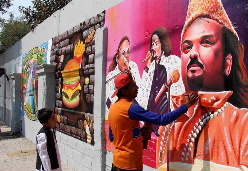 کراچی، برنس روڈ فوڈسٹریٹ پر ایک آرٹسٹ قوال امجد صابری کی ..