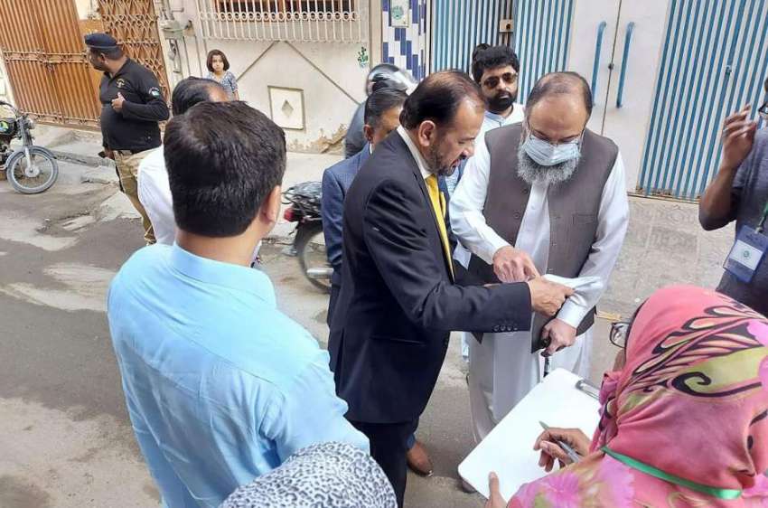 کراچی، چیف الیکشن کمشنر سندھ الیکشن کمیشن کی ووٹوں کی تصدیق ..