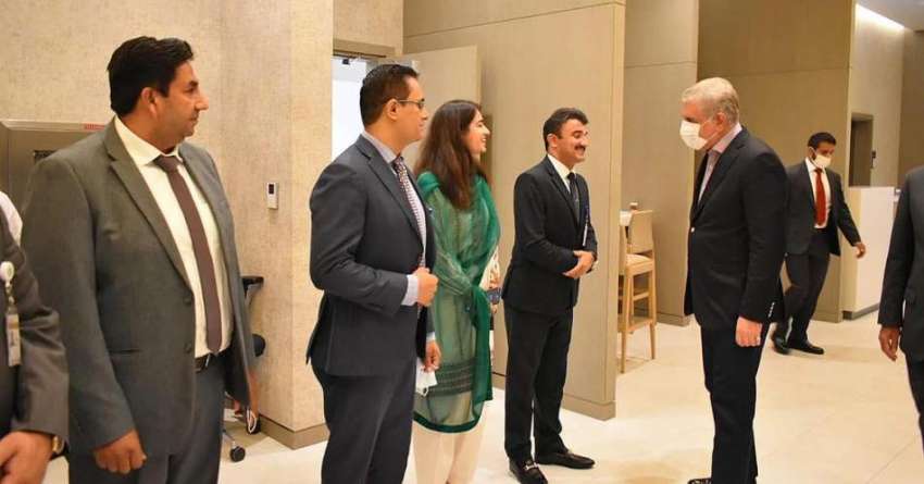 ابوظہبی، پاکستانی سفارتخانے کا عملہ تین روزہ دورے کے اختتام ..