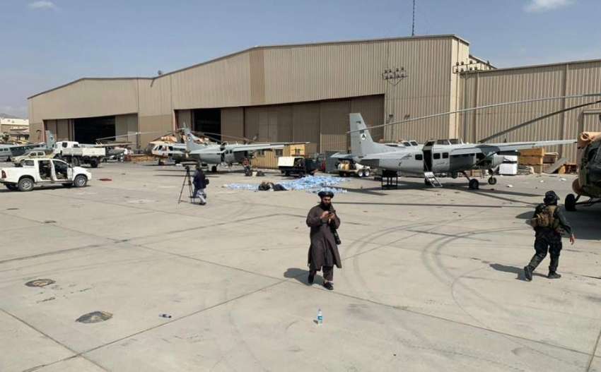 کابل سے غیر ملکی افواج کے انخلاء کے بعد کابل ائیرپورٹ کا ..