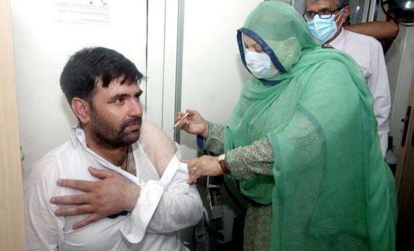 لاہور، صوبائی وزیر صحت ڈاکٹر یاسمین راشد راوی بند روڈ میں ..