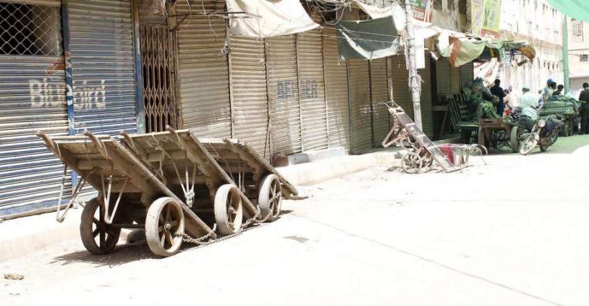 کراچی،سمارٹ لاک ڈاؤن نافذ ہونے کے بعد جوڑیا بازار کی مارکیٹ ..