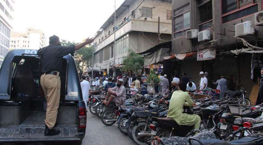 کراچی، سندھ  میں 6 بجے کے بعد لاک ڈاؤن کا وقت شروع ہونے پر ..