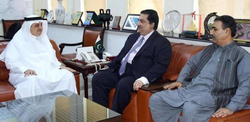 اسلام آباد، وفاقی وزیر توانائی خرم دستگیر سے سعودی سفیر ..