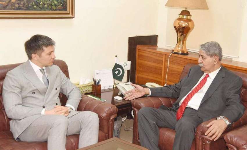 اسلام آباد، وفاقی وزیر تجارت سید نوید قمر سے قزاخستان کےسفیر ..