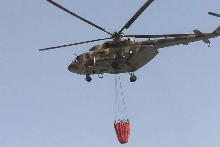 فوجی ہیلی کاپٹر بلوچستان کے ڈسٹرکٹ شیرانی میں چلغوزے کے ..