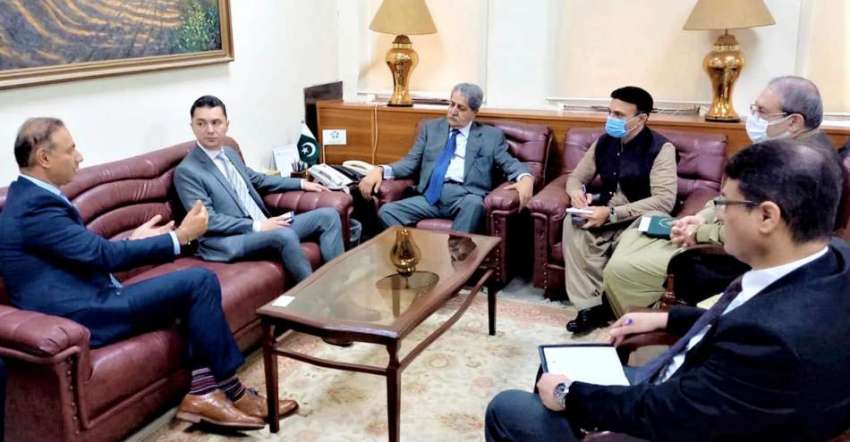 اسلام آباد، وزیر تجارت نوید قمر سے روسی چارجڈ افئیرز ملاقات ..