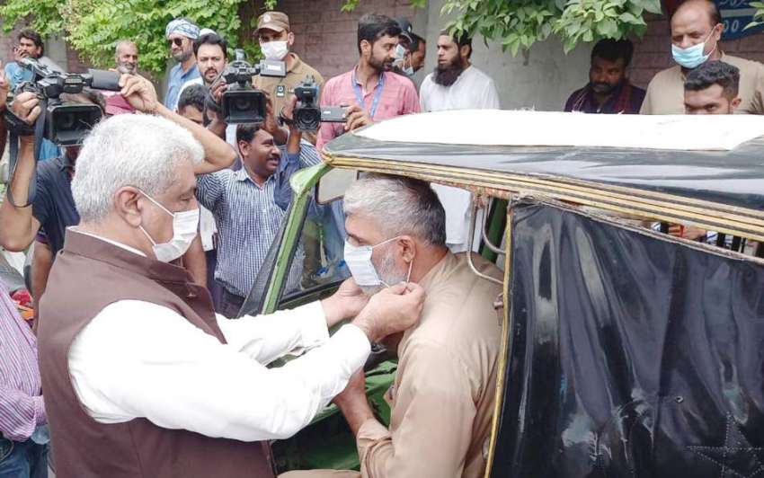 لاہور، صوبائی وزیر خواجہ سلمان رفیق انسداد ڈینگی ڈے کے موقع ..