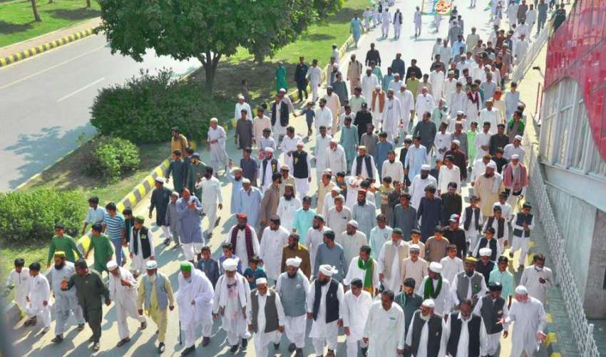 اسلام آباد، شہریوں کی بڑی تعداد عید میلاد النبیﷺ کے موقع ..