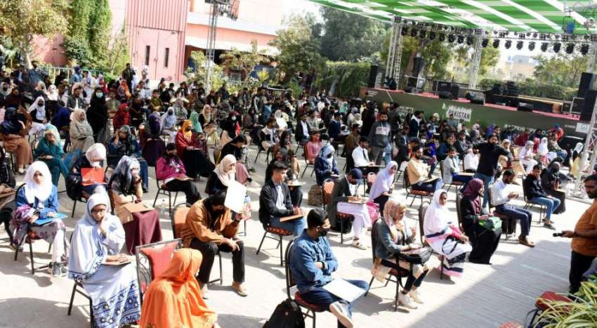 کراچی، آرٹس کونسل کراچی کے زیراہتمام یوتھ فیسٹول 2023ء میں ..