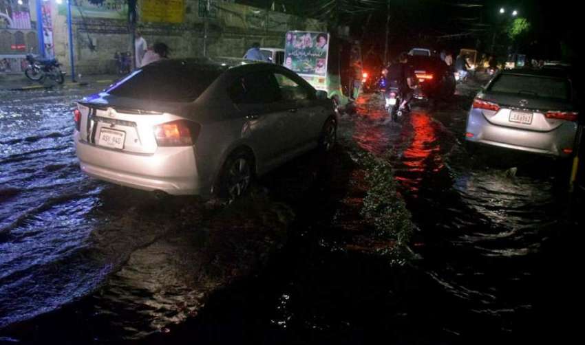 لاہور، صوبائی دارالحکومت میں موسلادھار بارش کے بعد شملہ ..