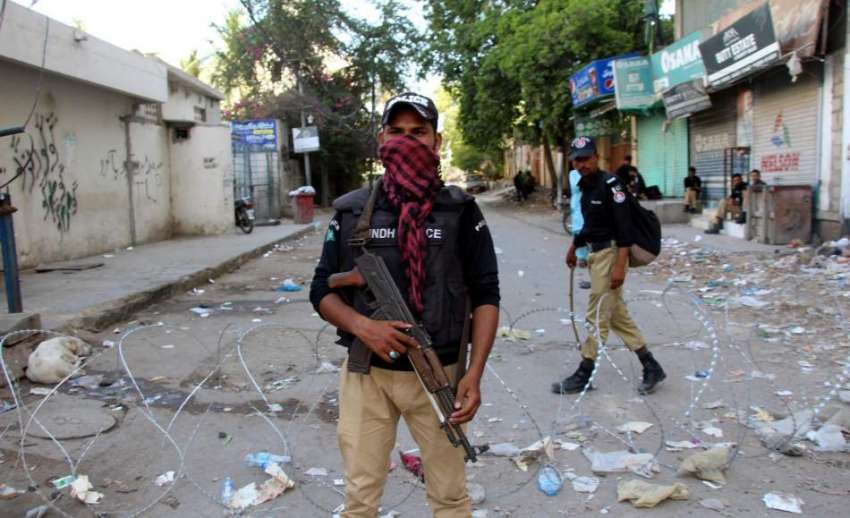 کراچی، تحریک انصاف کے مشتعل کارکنوں کے احتجاج اور امن و ..