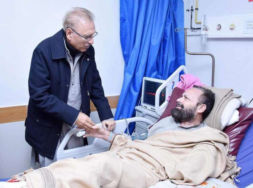 پشاور، صدر مملکت ڈاکٹر عارف علوی پولیس لائن خودکش حملے میں ..
