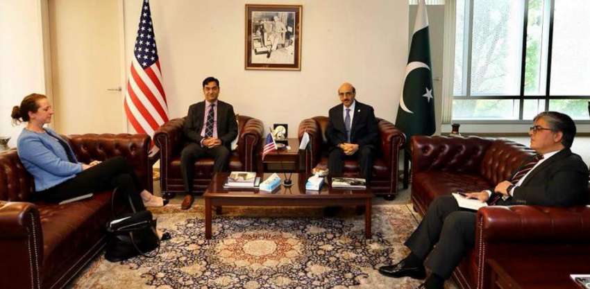 واشنگٹن، امریکہ میں پاکستانی سفیر مسعود خان سے پیپسی کو ..