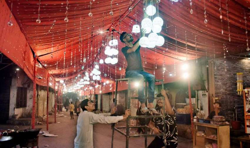 لاہور، جشن عید میلادالنبی ﷺ کی مناسبت سے مغلپورہ بازار ..