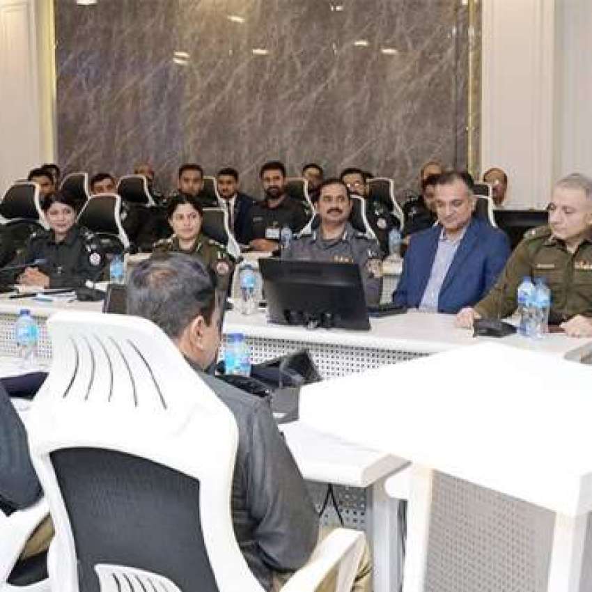 لاہور، آئی جی پنجاب ڈاکٹر عثمان انور سندھ پولیس کے دوسرے ..