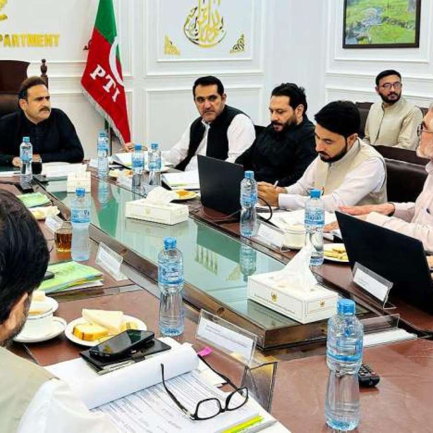 سوات، وزیر لائیو سٹاک خیبرپختونخوا فضل حکیم خان یوسفزئی ..