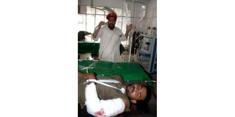 پولیس لائن ڈیرہ اسماعیل خان میں گذشتہ روز ہونے والے خود کش حملہ میں ..