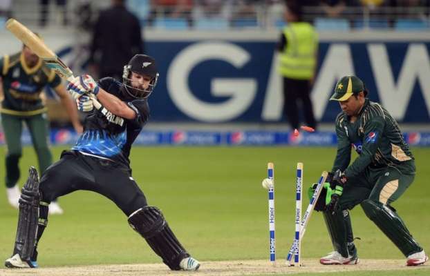 دوسرا ٹی ٹونٹی، نیوزی لینڈ کا پاکستان کو جیتنے کیلئے 145رنز کا ہدف