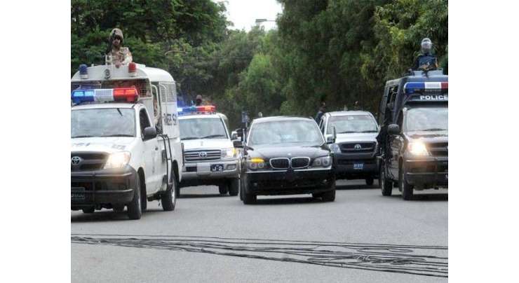 لاہور میں وزیر اعظم کے سیکیورٹی اسکواڈ کی 2 گاڑیاں حادثے کا شکار، 6 اہلکار زخمی
