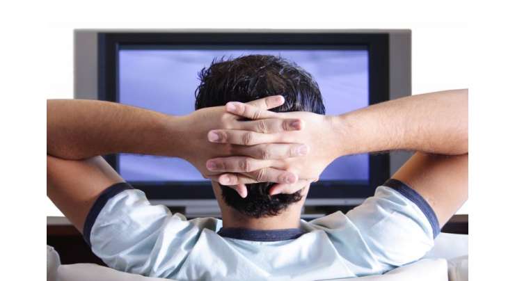 روزازنہ دو گھنٹے ٹی وی کے سامنے گزارنے سے انسان کی وقت سے پہلے موت کا امکان 13 فیصد بڑھ جاتا ہے؛ہسپانوی تحقیق